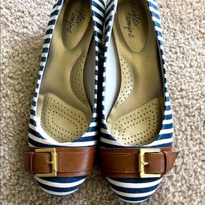 Striped Dexflex Comfort Wedges